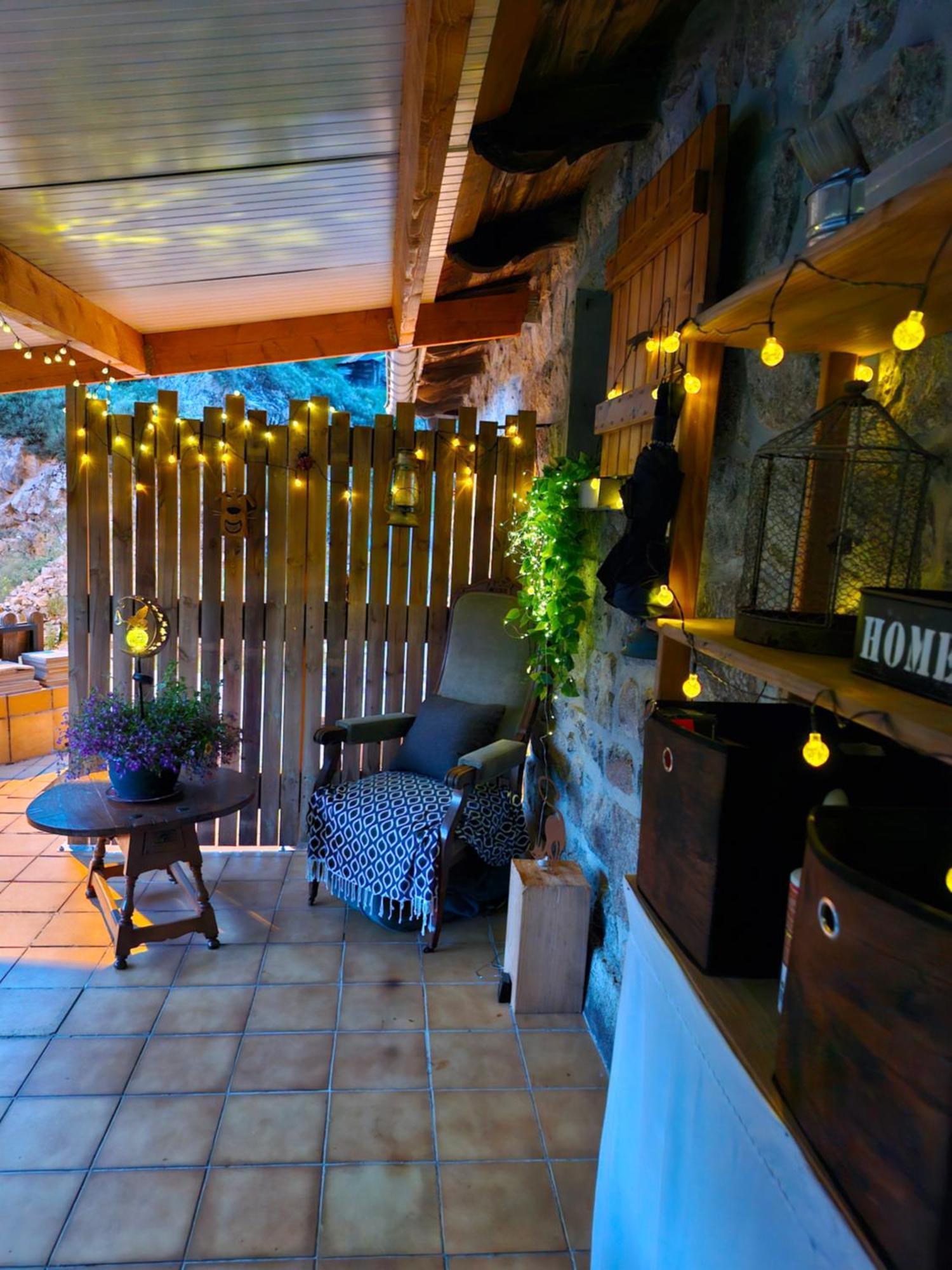 La Maison Des Lucioles Saint-Julien-Boutieres Dış mekan fotoğraf