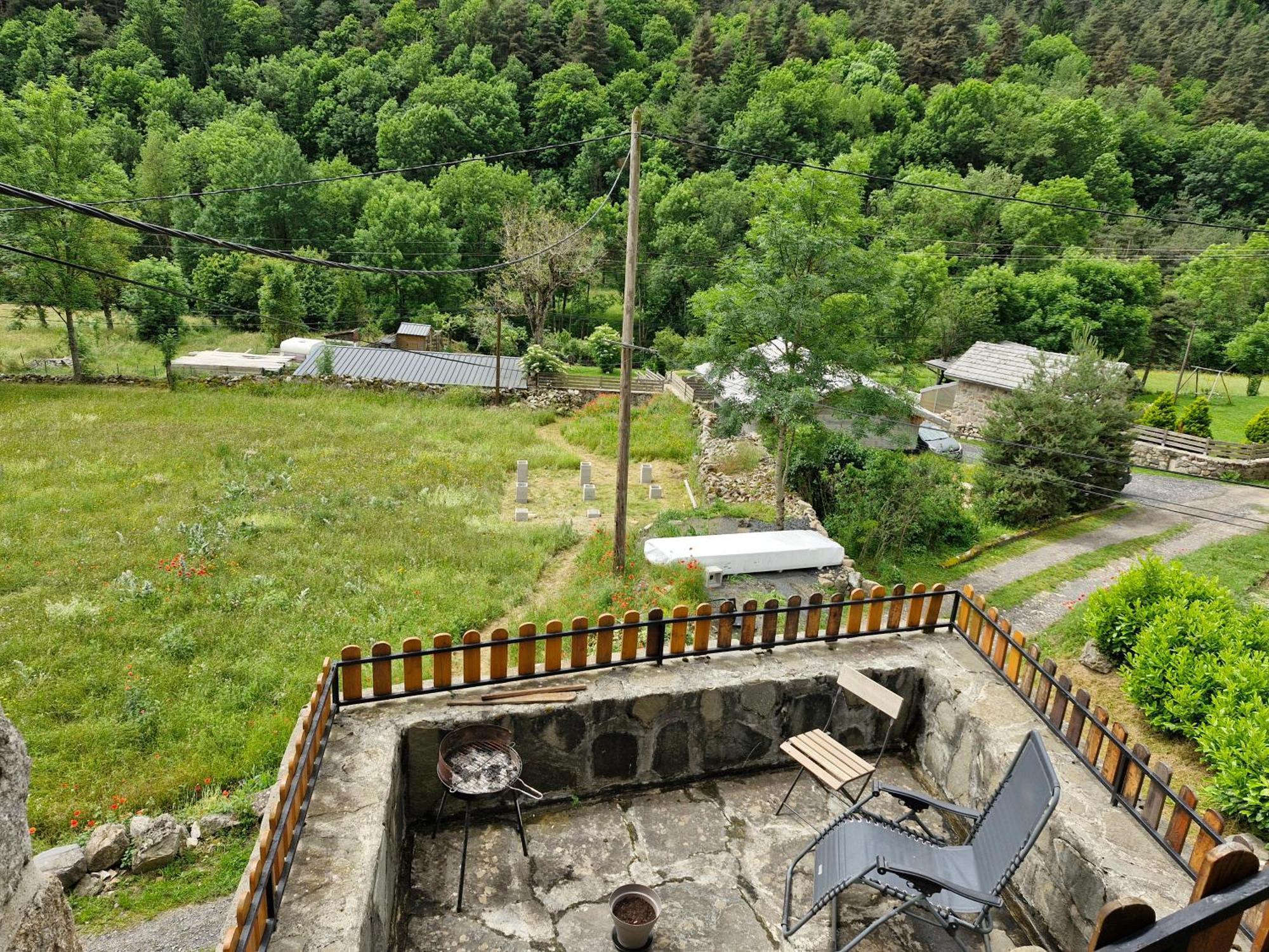 La Maison Des Lucioles Saint-Julien-Boutieres Dış mekan fotoğraf