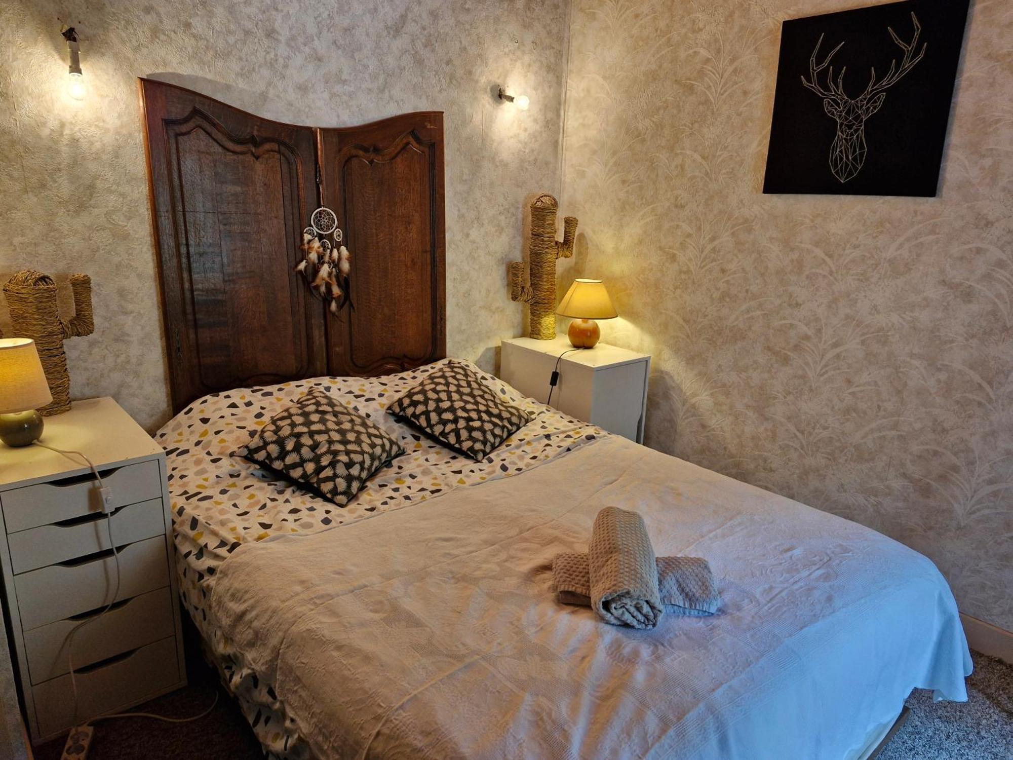 La Maison Des Lucioles Saint-Julien-Boutieres Dış mekan fotoğraf