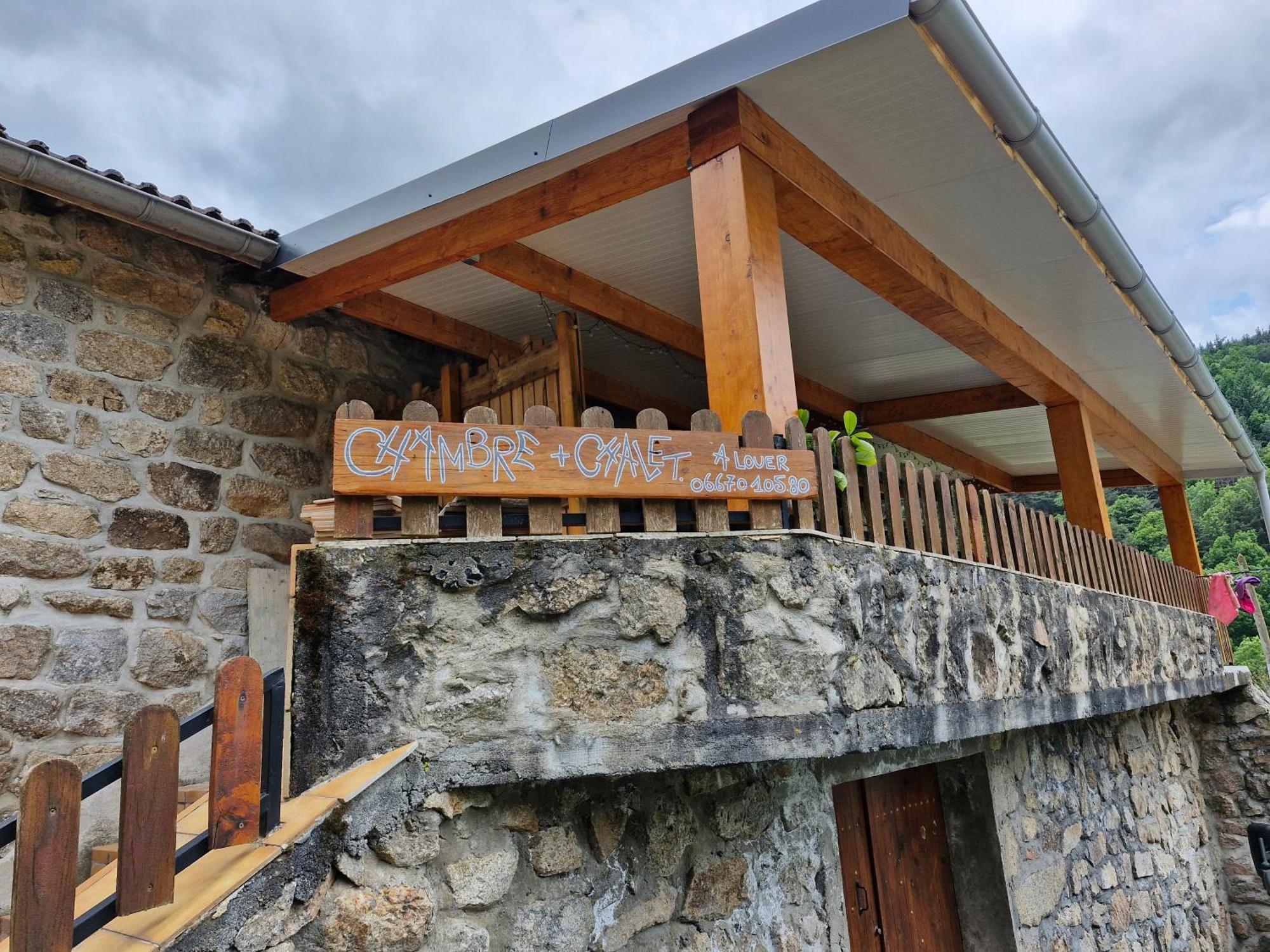 La Maison Des Lucioles Saint-Julien-Boutieres Dış mekan fotoğraf